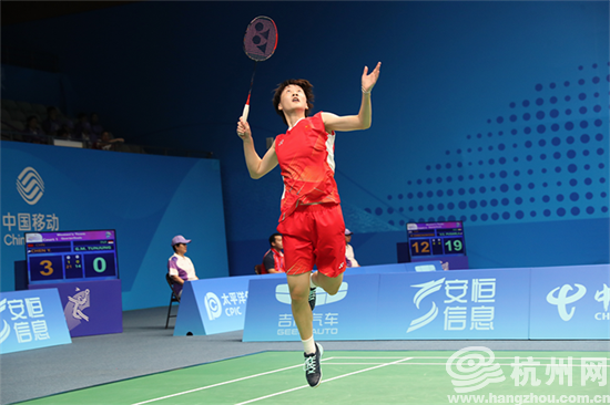 鹰队取胜的 鹰队取胜的