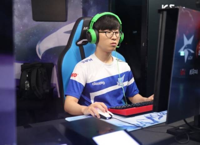 故事也与球 故事也与球